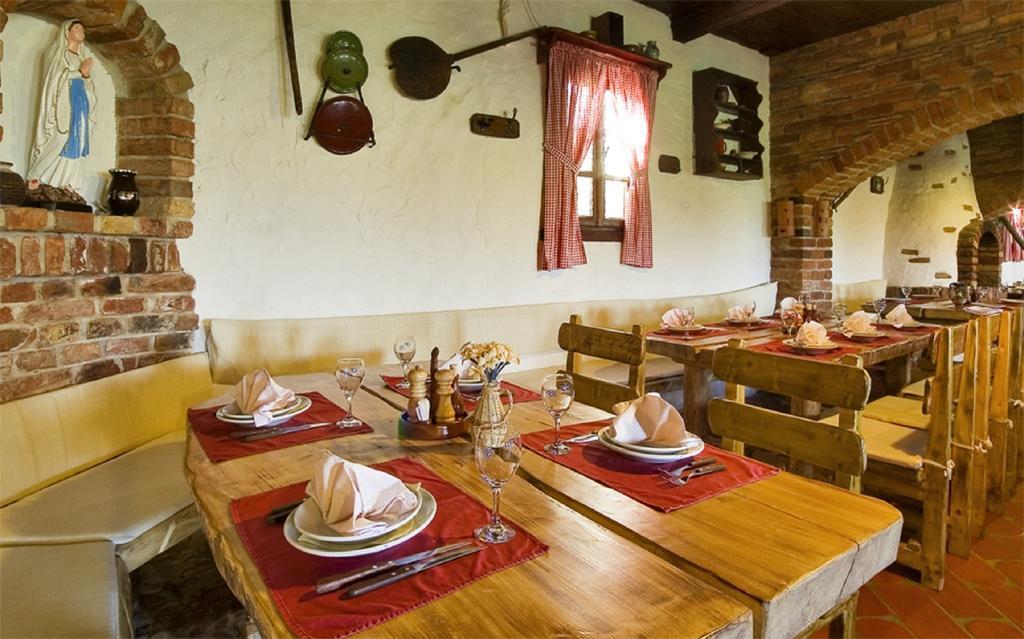Guest House Kozjak Sveti Kriz Zacretje Exterior photo
